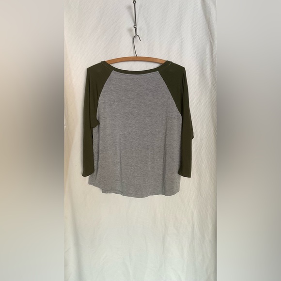 American Eagle shirt - Picture 3 of 3